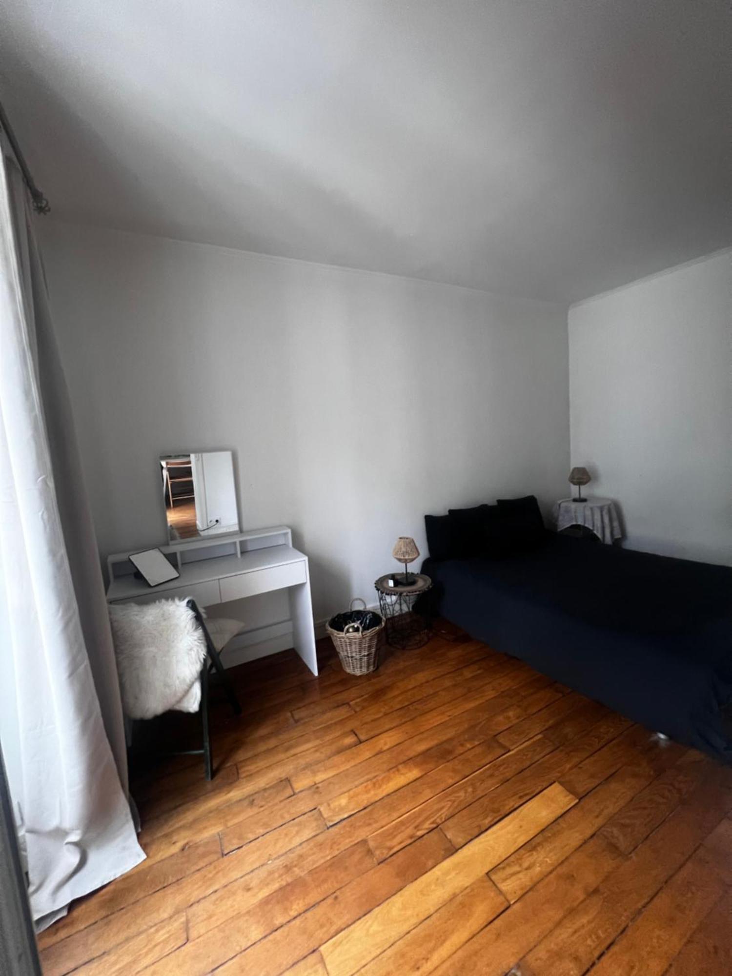Eiffel Tower View Haussmanian Charm 2min Walk From The Eiffel Tower Gardens Paris
