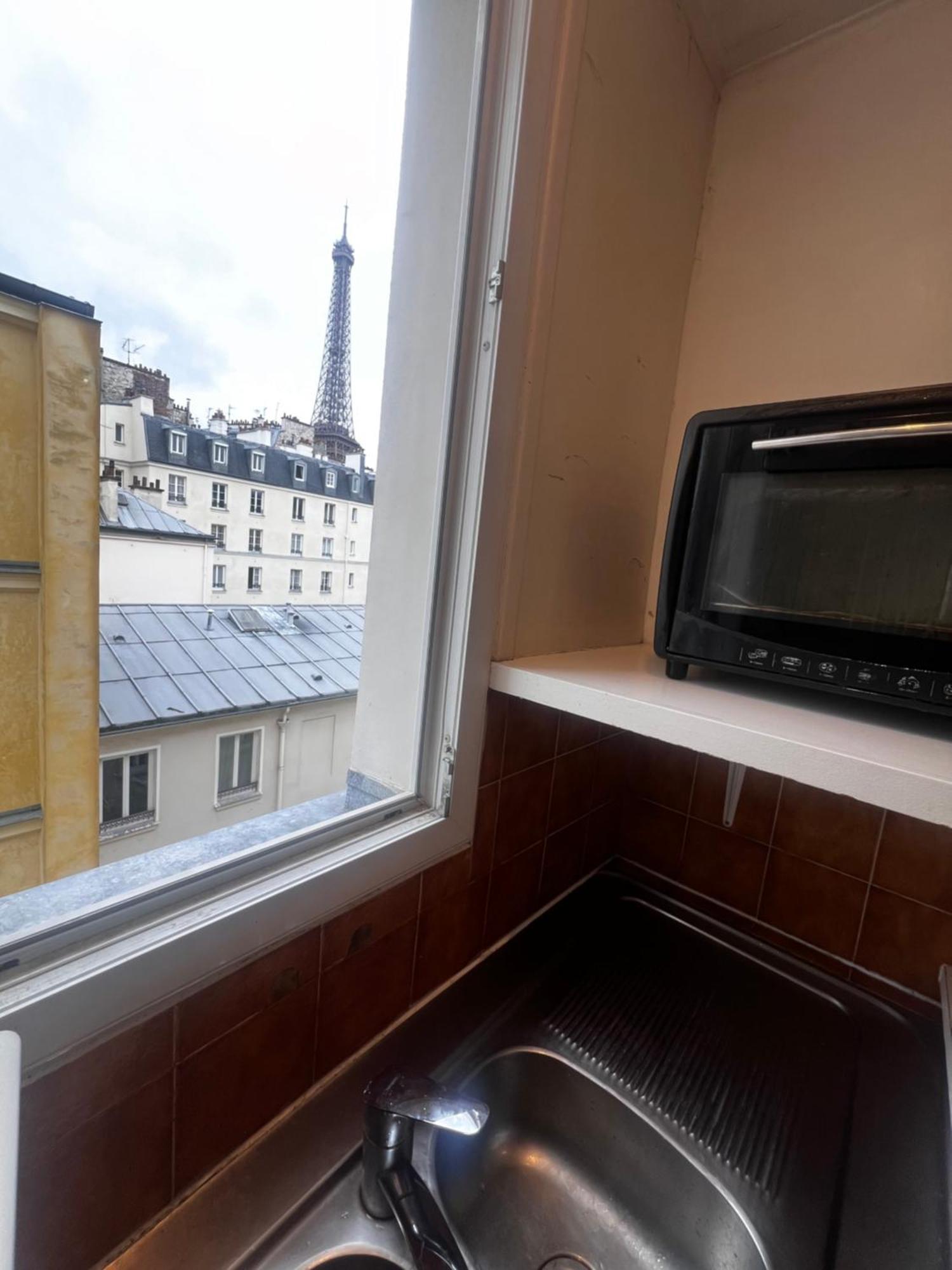 Eiffel Tower View Haussmanian Charm 2min Walk From The Eiffel Tower Gardens * Paris