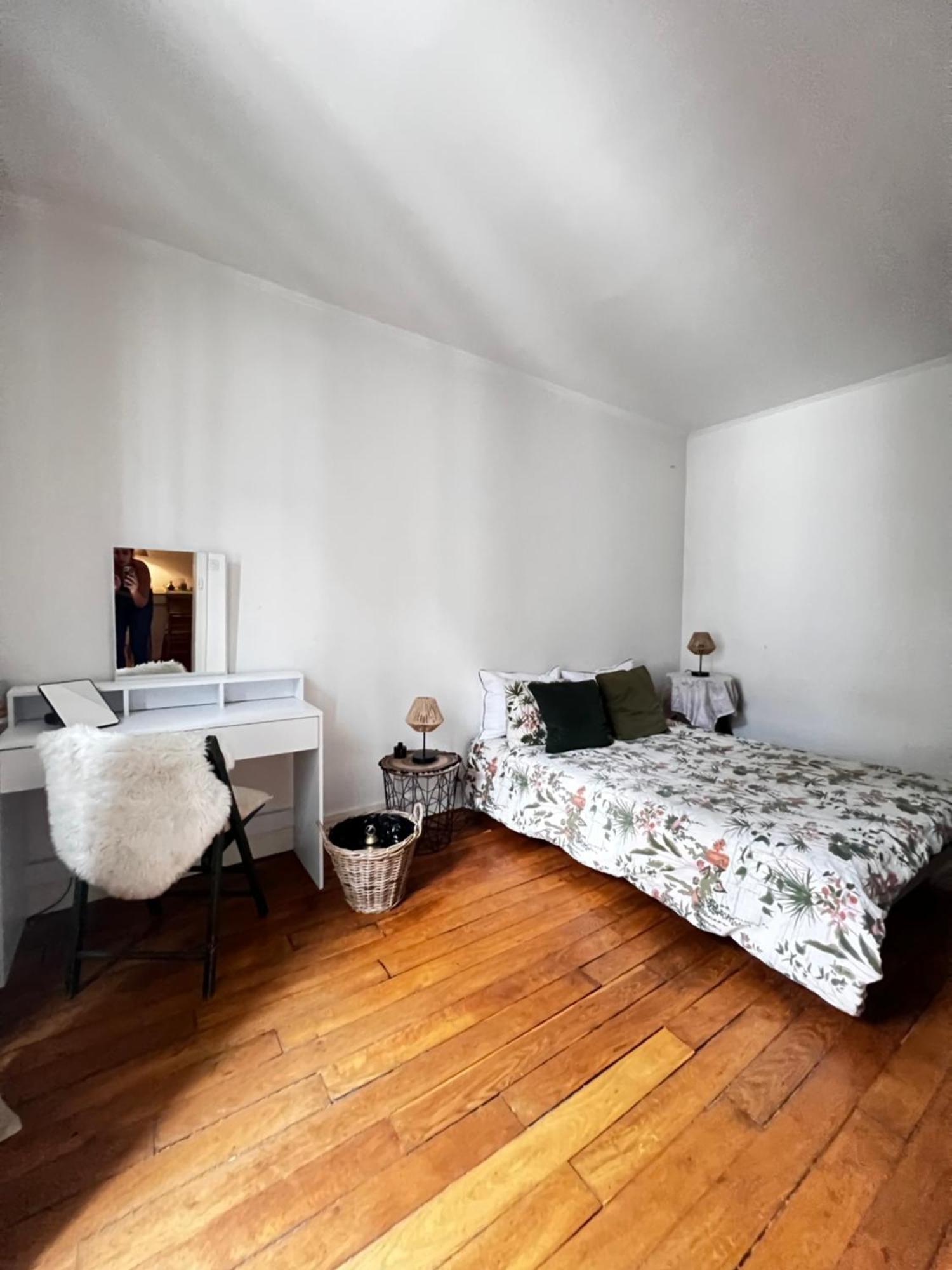Eiffel Tower View Haussmanian Charm 2min Walk From The Eiffel Tower Gardens Apartment *