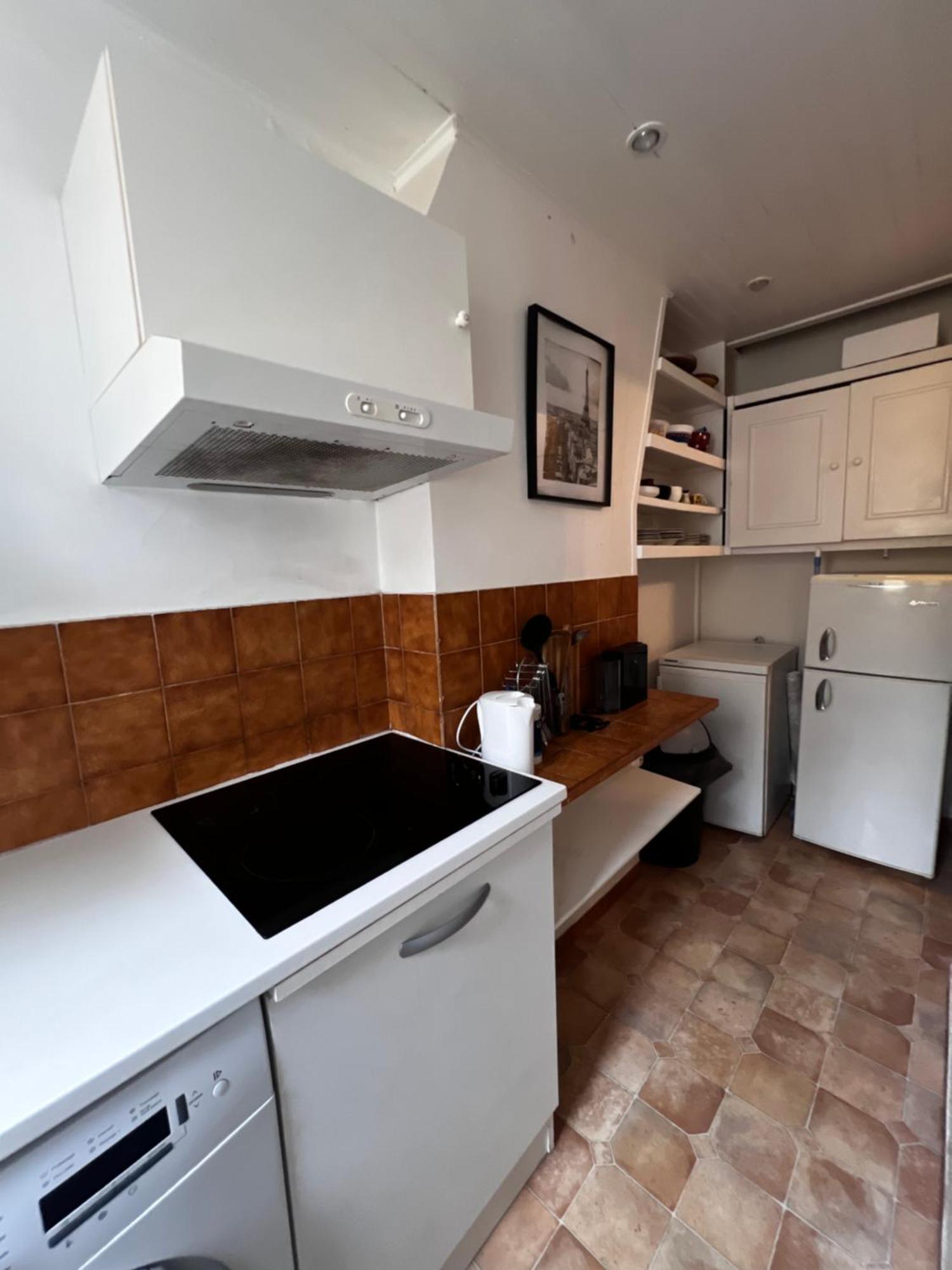 Eiffel Tower View Haussmanian Charm 2min Walk From The Eiffel Tower Gardens * Paris