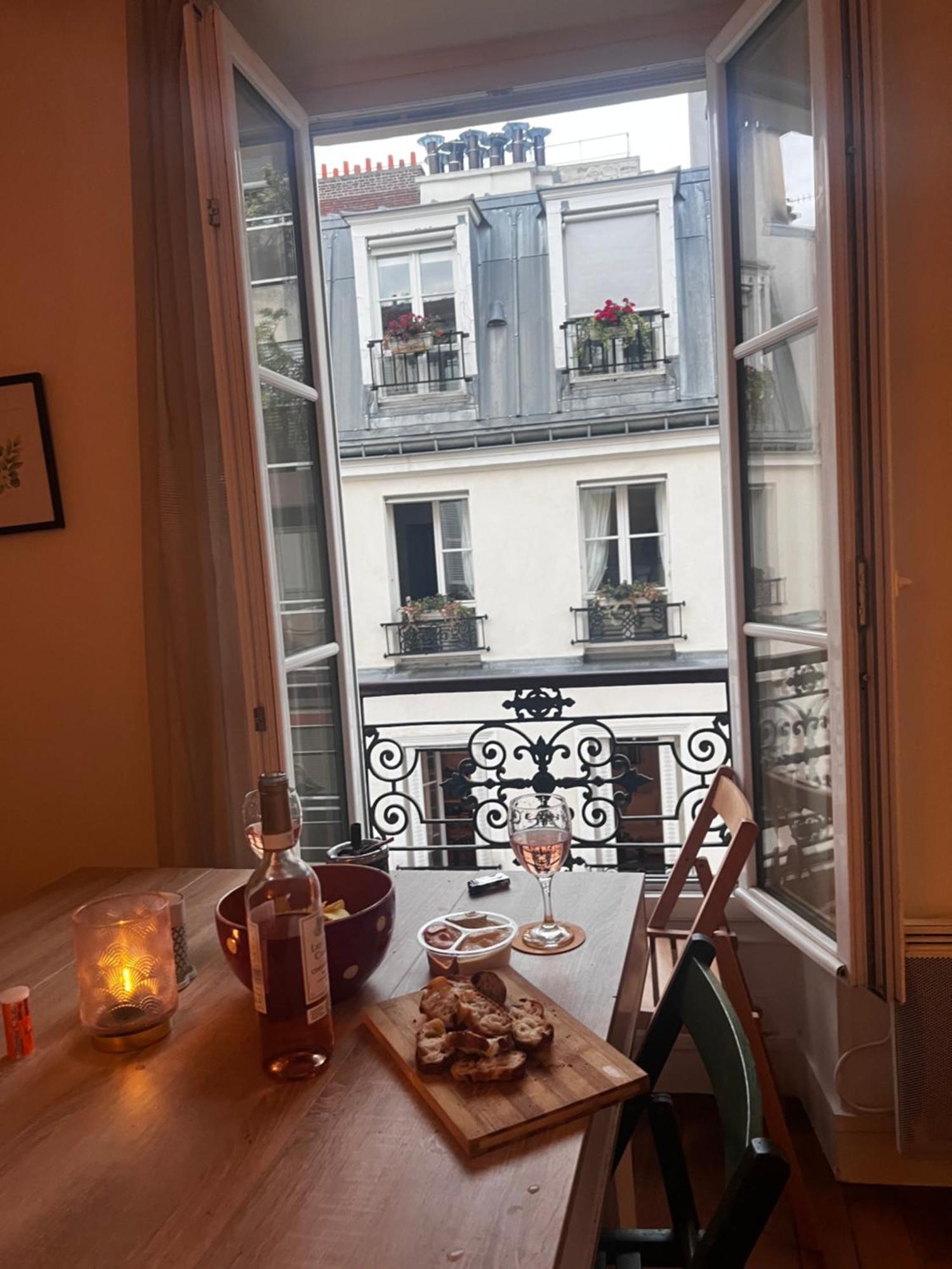 Eiffel Tower View Haussmanian Charm 2min Walk From The Eiffel Tower Gardens Paris
