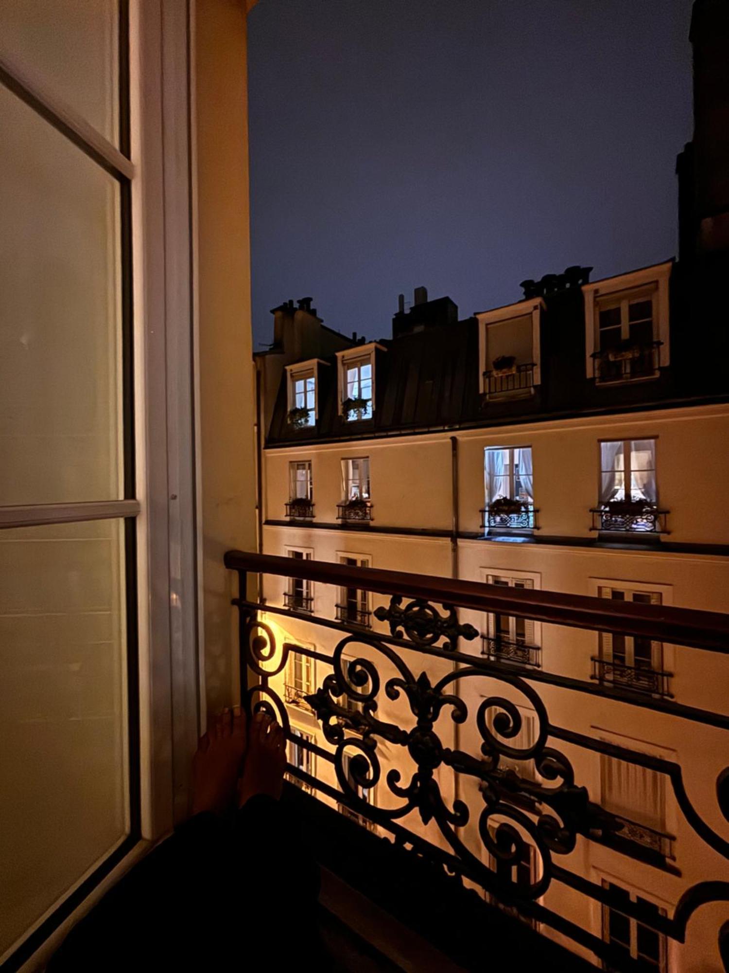 Eiffel Tower View Haussmanian Charm 2min Walk From The Eiffel Tower Gardens Apartment *