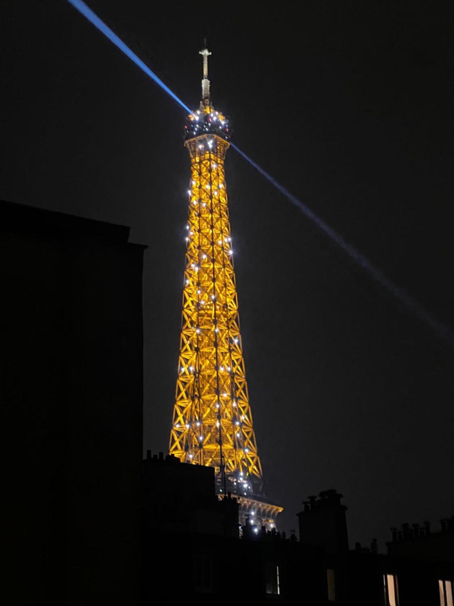 Eiffel Tower View Haussmanian Charm 2min Walk From The Eiffel Tower Gardens *